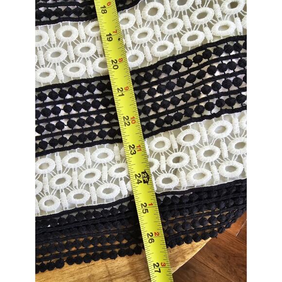 Talbots Eyelet Crocheted Black & White Striped Blouse 3/4 Sleeve Size XL NWT - Picture 8 of 9